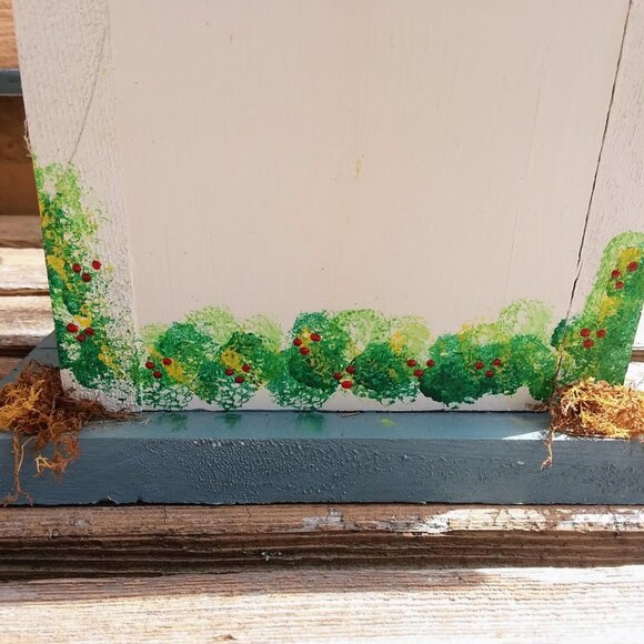 Beautiful Handmade White Birdhouse Cottage Moss White Wreath Hanging Never Used - Picture 3 of 6